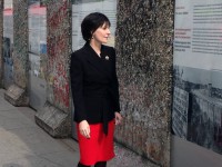 Enya visiting Berlin, 6 April 2016, photo by Warner Music Germany